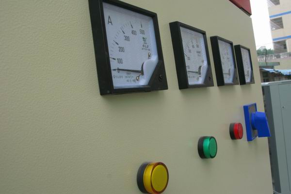 东风配电柜-3683讲讲配电柜注意事项